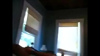 adolescente amadora de tesão filma seu primeiro e único vídeo pornô
