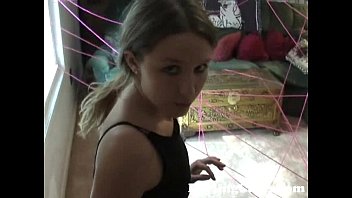 menina adolescente amador deepthroat pés para cima pornô