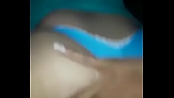 chapéu azul amador montado brinquedo loiro pornô adolescente celular selfie tble