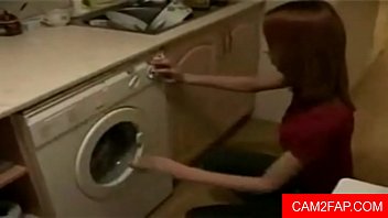 các cặp đôi tuổi teen châu Âu nghiệp dư thực sự trong video khiêu dâm ba người