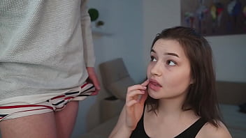 adolescente gostosa com tetas perfeitas deixa sua buceta cremosa por seus vídeos pornôs caseiros bf